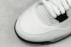 RÉPLICA JORDAN 4 RETRO 'WHITE CEMENT' (2025) - Imagen 4