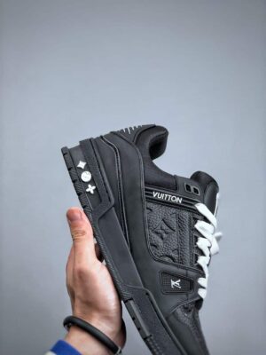  LOUIS VUITTON TRAINER EMBOSSED MONOGRAM 'NEGRAS' - Imagen 5