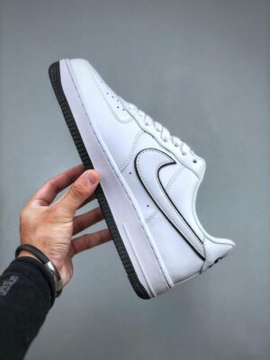  NIKE AIR FORCE 1 07' 'WHITE BLACK' - Imagen 7
