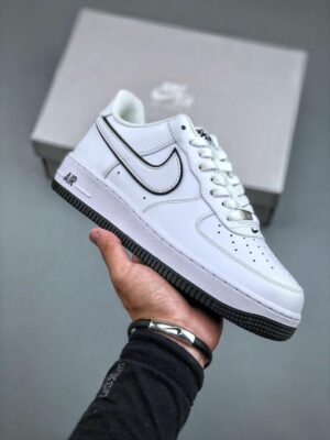  NIKE AIR FORCE 1 07' 'WHITE BLACK' - Imagen 8