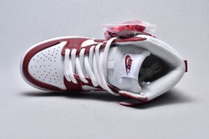 RÉPLICA NIKE DUNK HIGH SAIL TEAM RED - Imagen 4