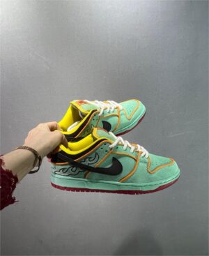  SB DUNK LOW 'RODEO TOURMALINE' - Imagen 2
