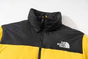 RÉPLICA CHAQUETA NORTH FACE 'AMARILLA' - Imagen 3