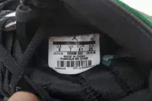  AIR JORDAN 1 RETRO HIGH OG 'PINE GREEN' - Imagen 3