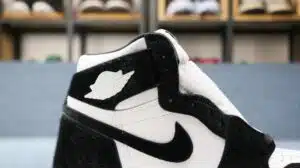  AIR JORDAN 1 RETRO HIGH OG 'TWIST' - Imagen 3